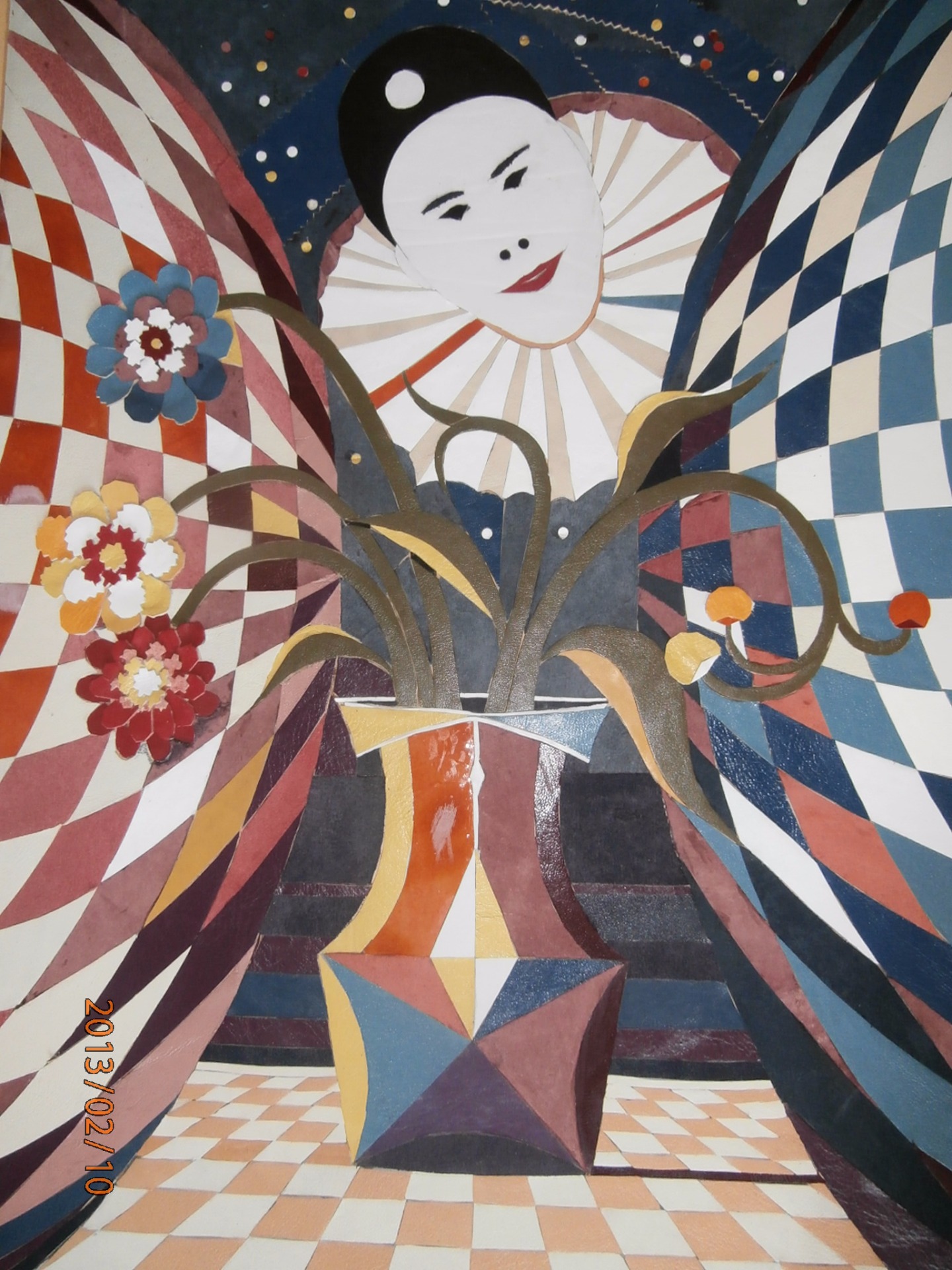 Collage in pelle - Vaso di fiori con Pierrò .-cm 50 x 70  - 1985